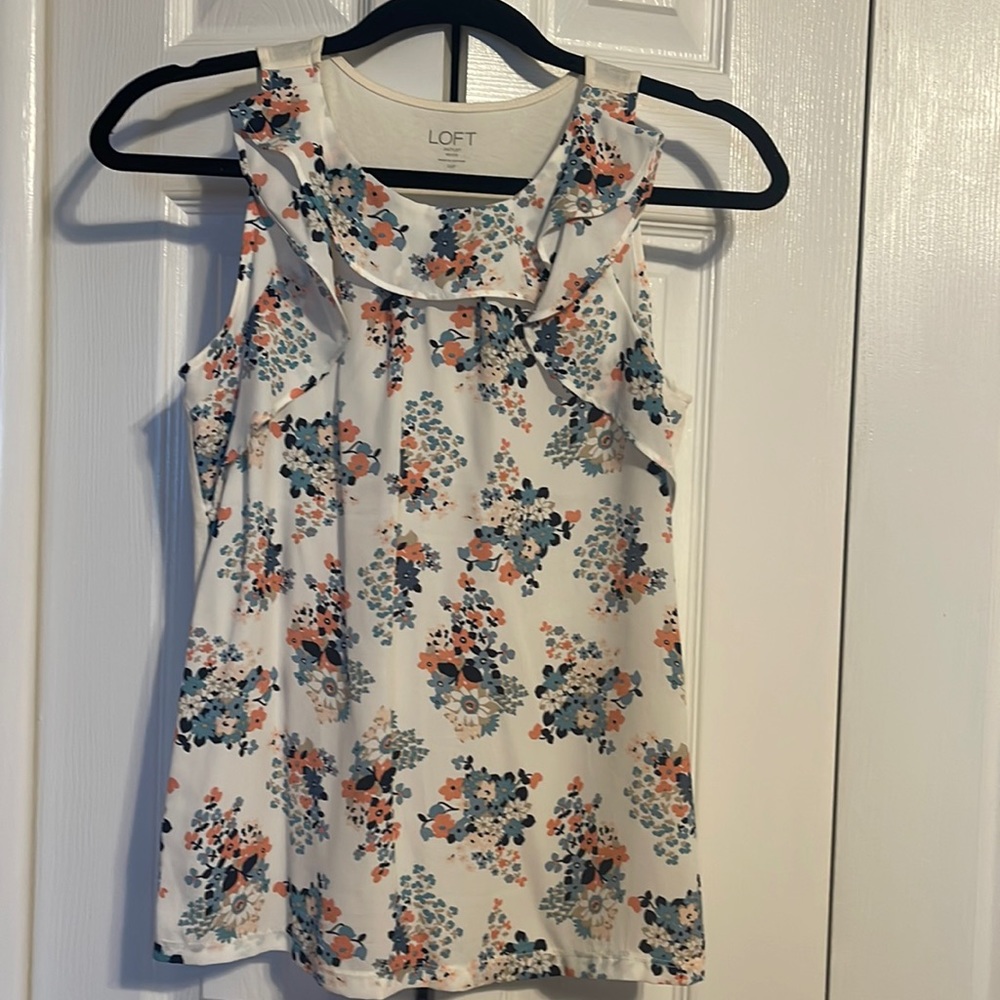 LOFT sleeveless ruffle floral top size XSP NWOT